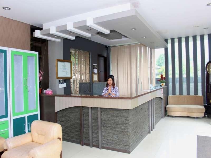 New Surya Hotel Banyuwangi  Exterior photo
